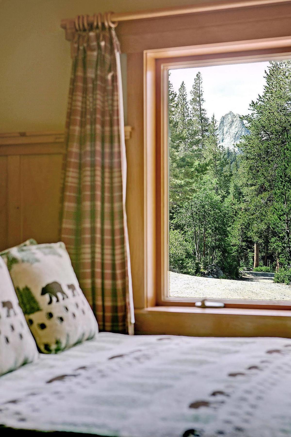 Tamarack Resort Mammoth Lakes
